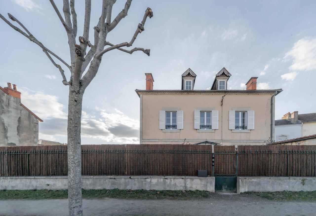 La Grande Maison Gannat Exterior photo